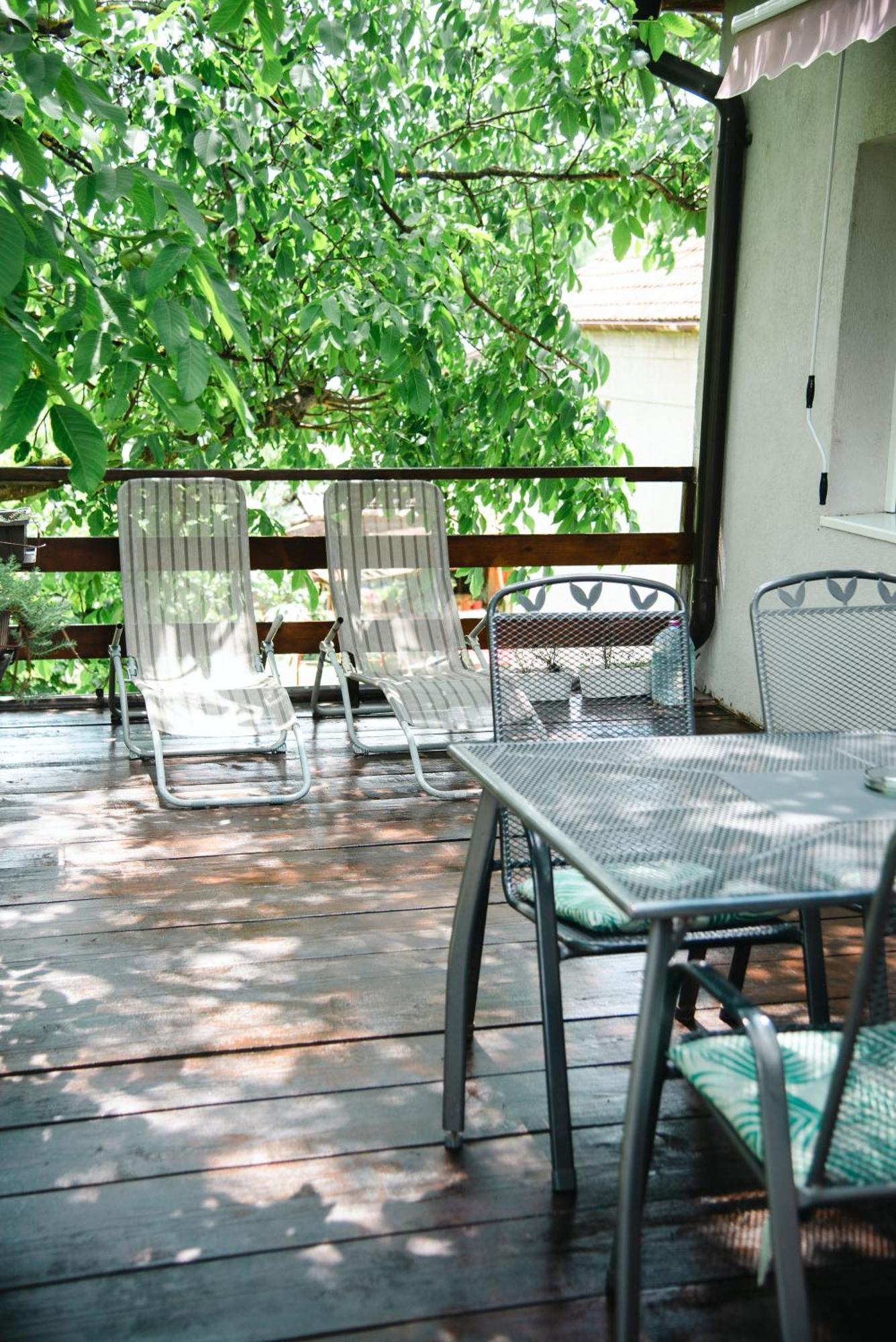 Apartmani Maslacak Vrdnik Exterior photo